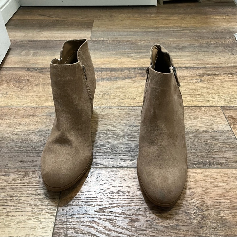 Women's Tan Ankle Boots